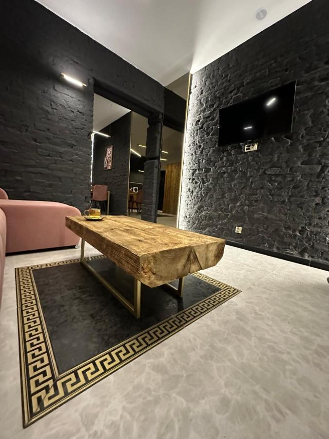 Darkhouse Versace Pink Łódź Dış mekan fotoğraf